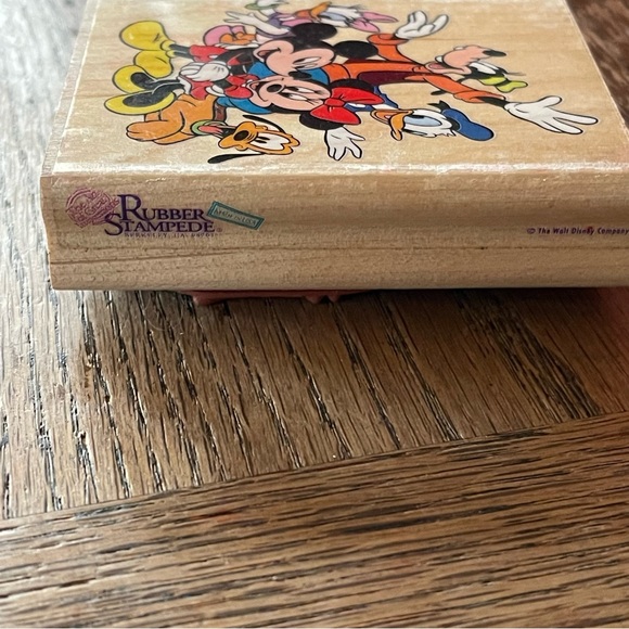 RUBBERSTAMPEDE DISNEY MICKEY & THE GANG RUBBER STAMPS RETIRED 378-F PRE OWNED. - Picture 3 of 8